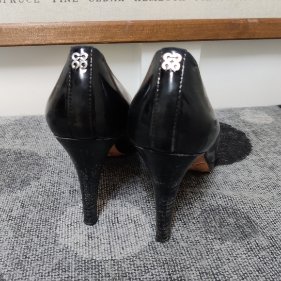 Coach Patent Leather Heels - 7.5 - Picture 3 of 5